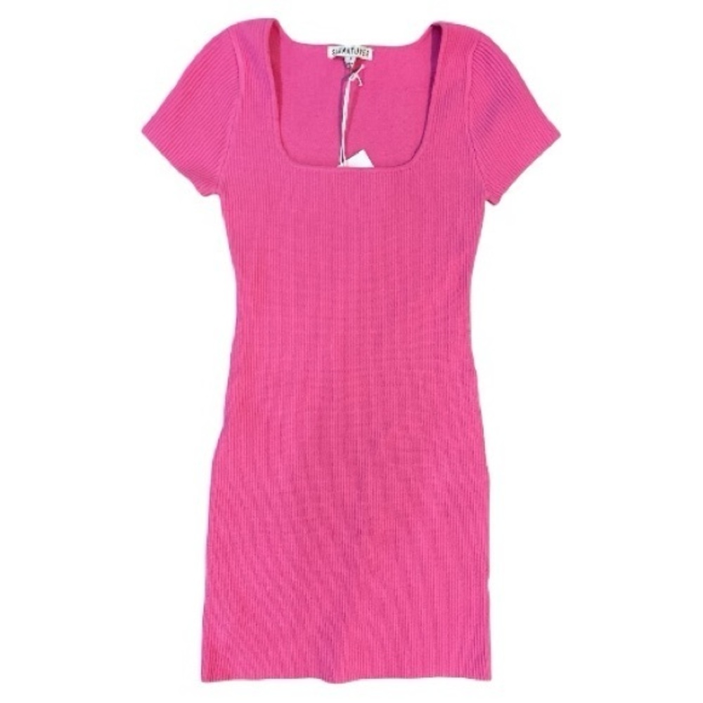 Signature 8 NWT Short Sleeved Ribbed Knit Mini Dress in Hot Pink Size Small